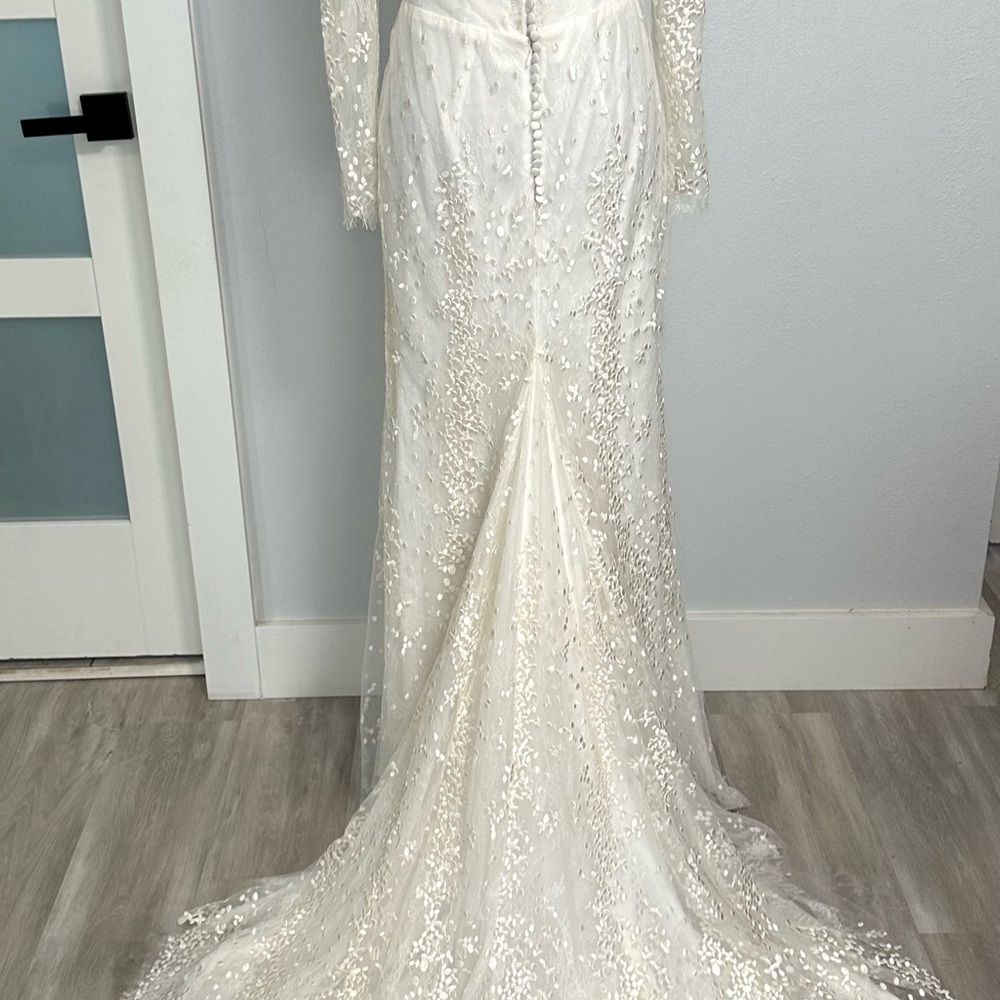 Elegant White/ivory Lace Wedding Dress Long Sleeves Chapel Train sz 4-6 - Picture 14 of 16